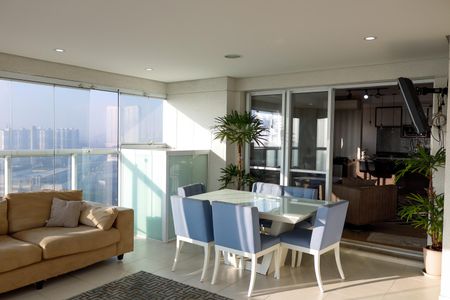 Apartamento para alugar com 120m², 2 quartos e 2 vagasSacada