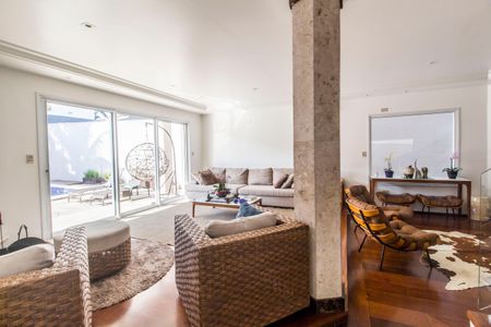 Apartamento à venda com 450m², 4 quartos e 6 vagasSala