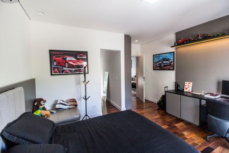 Apartamento à venda com 450m², 4 quartos e 6 vagasSuíte 3
