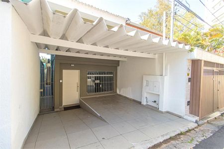 Casa à venda com 102m², 2 quartos e 1 vaga