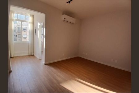 Apartamento à venda com 44m², 1 quarto e sem vaga