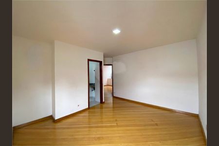 Casa à venda com 387m², 7 quartos e 3 vagas