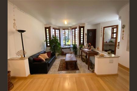 Casa à venda com 7 quartos, 387m² em Brooklin, São Paulo