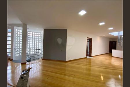 Casa à venda com 7 quartos, 387m² em Brooklin, São Paulo