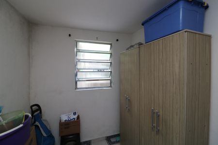 Casa à venda com 140m², 2 quartos e 2 vagasQuarto de Serviço