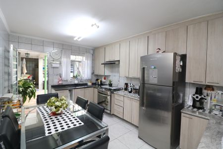 Casa à venda com 140m², 2 quartos e 2 vagasCozinha