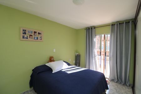 Casa à venda com 140m², 2 quartos e 2 vagasQuarto