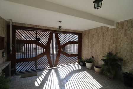 Casa à venda com 140m², 2 quartos e 2 vagasGaragem