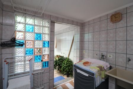 Casa à venda com 140m², 2 quartos e 2 vagasÁrea de Serviço