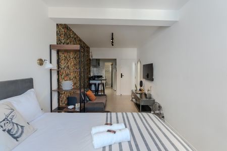 Studio para alugar com 30m², 1 quarto e sem vaga Studio para alugar com 30m², 1 quarto e sem vagaStudio