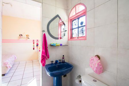 Casa à venda com 209m², 3 quartos e 2 vagas Casa à venda com 209m², 3 quartos e 2 vagasBanheiro da Suíte 1