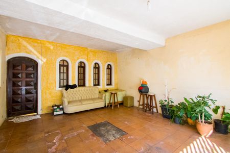 Casa à venda com 209m², 3 quartos e 2 vagas Casa à venda com 209m², 3 quartos e 2 vagasGaragem