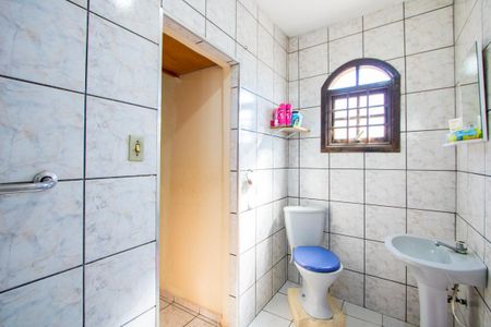 Casa à venda com 209m², 3 quartos e 2 vagas Casa à venda com 209m², 3 quartos e 2 vagasBanheiro da Suíte 2