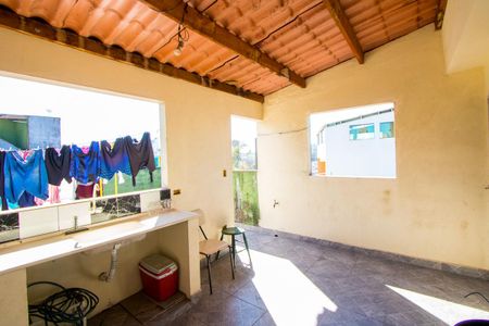 Casa à venda com 209m², 3 quartos e 2 vagas Casa à venda com 209m², 3 quartos e 2 vagasSalão