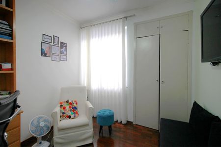 Apartamento à venda com 157m², 3 quartos e 2 vagasQuarto 3
