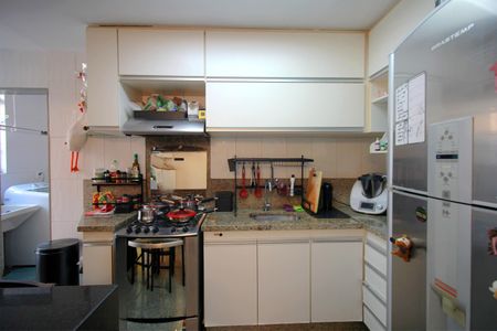 Apartamento à venda com 157m², 3 quartos e 2 vagasCozinha