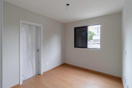 Apartamento à venda com 65m², 2 quartos e 2 vagasSuíte 1