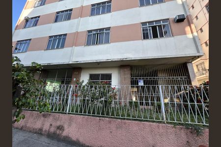 Apartamento à venda com 57m², 2 quartos e 1 vagaFachada + plaquinha