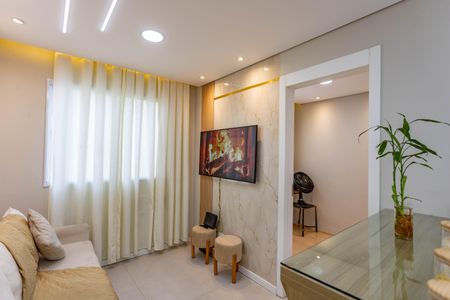 Apartamento à venda com 38m², 2 quartos e sem vaga Apartamento à venda com 38m², 2 quartos e sem vagaSala