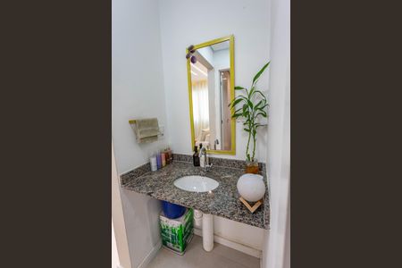 Apartamento à venda com 38m², 2 quartos e sem vaga Apartamento à venda com 38m², 2 quartos e sem vagaBanheiro