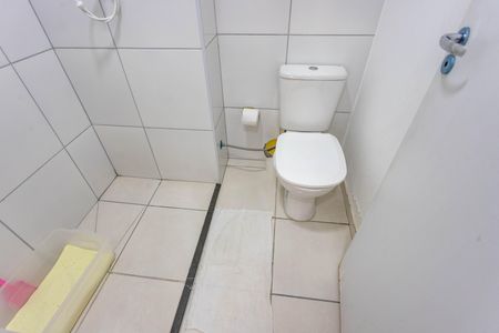 Apartamento à venda com 38m², 2 quartos e sem vaga Apartamento à venda com 38m², 2 quartos e sem vagaBanheiro