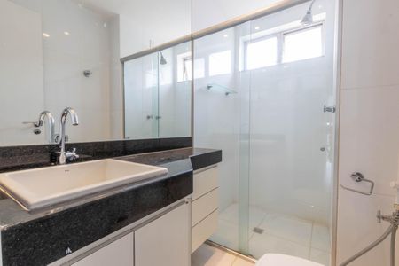 Apartamento à venda com 169m², 4 quartos e 2 vagasBanheiro