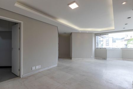 Apartamento à venda com 169m², 4 quartos e 2 vagasSala