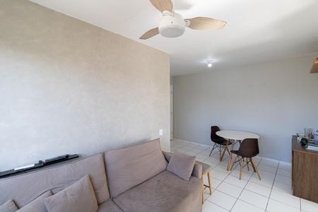 Apartamento à venda com 47m², 2 quartos e sem vaga Apartamento à venda com 47m², 2 quartos e sem vagaSala