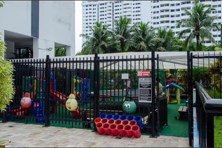 Apartamento à venda com 68m², 2 quartos e 2 vagasÁrea comum - Playground