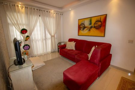 Apartamento à venda com 68m², 2 quartos e 2 vagasSala