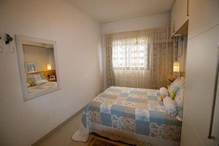 Apartamento à venda com 68m², 2 quartos e 2 vagasSuíte