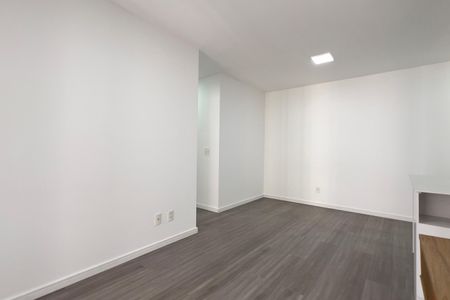 Apartamento para alugar com 70m², 2 quartos e 1 vagaSala