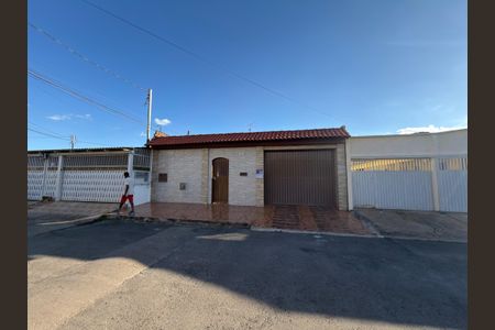 Casa para alugar com 140m², 4 quartos e 1 vagaFachada 