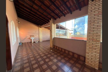 Casa para alugar com 140m², 4 quartos e 1 vagaLavanderia 