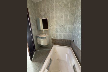 Casa para alugar com 140m², 4 quartos e 1 vagaBanheiro quarto 04