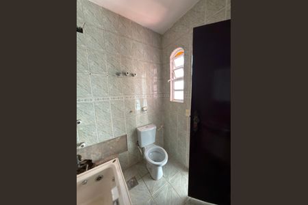 Casa para alugar com 140m², 4 quartos e 1 vagaBanheiro quarto 04