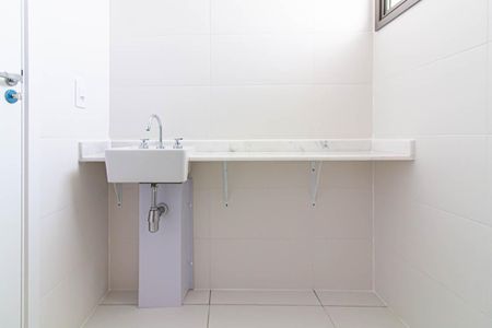 Apartamento à venda com 78m², 2 quartos e 1 vaga Apartamento à venda com 78m², 2 quartos e 1 vagaBanheiro da Suíte 2