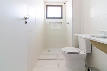 Apartamento à venda com 78m², 2 quartos e 1 vaga Apartamento à venda com 78m², 2 quartos e 1 vagaBanheiro da Suíte 1