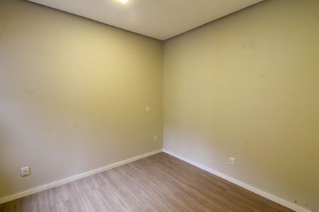 Casa à venda com 118m², 3 quartos e 2 vagas Casa à venda com 118m², 3 quartos e 2 vagasQuarto 2