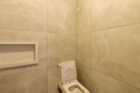 Casa à venda com 118m², 3 quartos e 2 vagas Casa à venda com 118m², 3 quartos e 2 vagasBanheiro