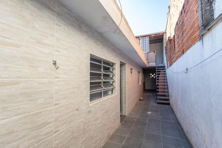 Casa à venda com 50m², 1 quarto e sem vagaEntrada
