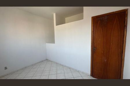 Casa à venda com 69m², 2 quartos e 1 vagaQuarto