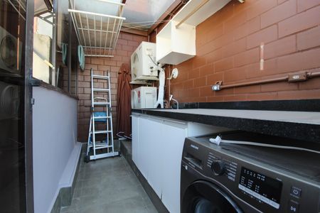 Apartamento à venda com 140m², 1 quarto e 2 vagasÁrea de Serviço