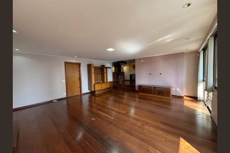 Apartamento à venda com 157m², 3 quartos e 2 vagasFoto 02