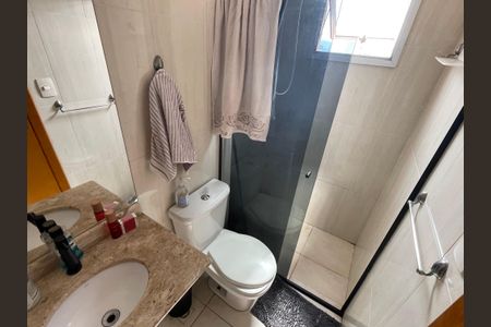 Apartamento à venda com 70m², 3 quartos e 1 vagaBanheiro 2