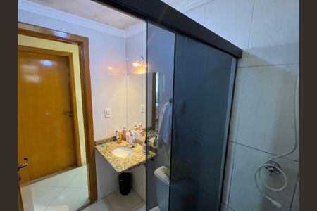 Apartamento à venda com 70m², 3 quartos e 1 vagaBanheiro 1