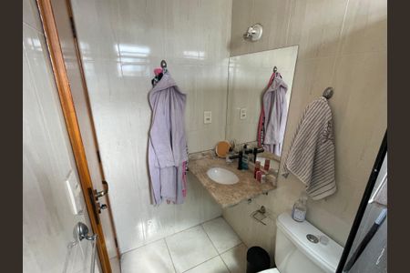 Apartamento à venda com 70m², 3 quartos e 1 vagaBanheiro 2