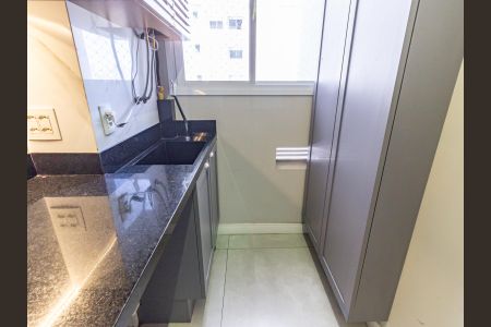 Apartamento à venda com 69m², 3 quartos e 1 vagaÁrea de Serviço