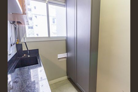 Apartamento à venda com 69m², 3 quartos e 1 vagaÁrea de Serviço
