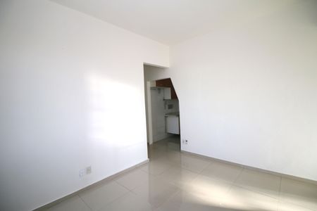 Apartamento à venda com 62m², 2 quartos e 1 vagaSala
